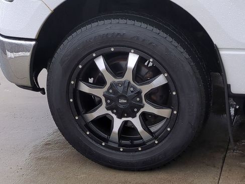 Used 2014 Ford F150 XLT w/ Trailer Tow Package image 14