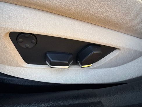 Used 2013 BMW 535i xDrive Sedan image 11