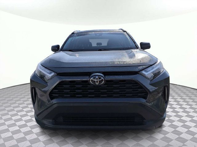 Used 2025 Toyota RAV4 LE AWD/4WD image 8