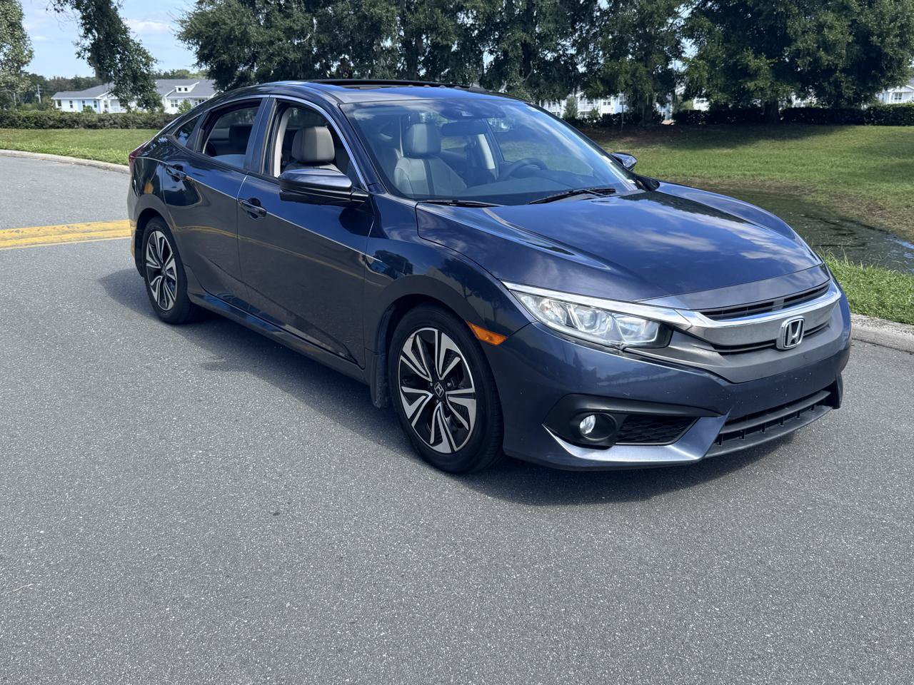 Used 2017 Honda Civic EX-T image 24