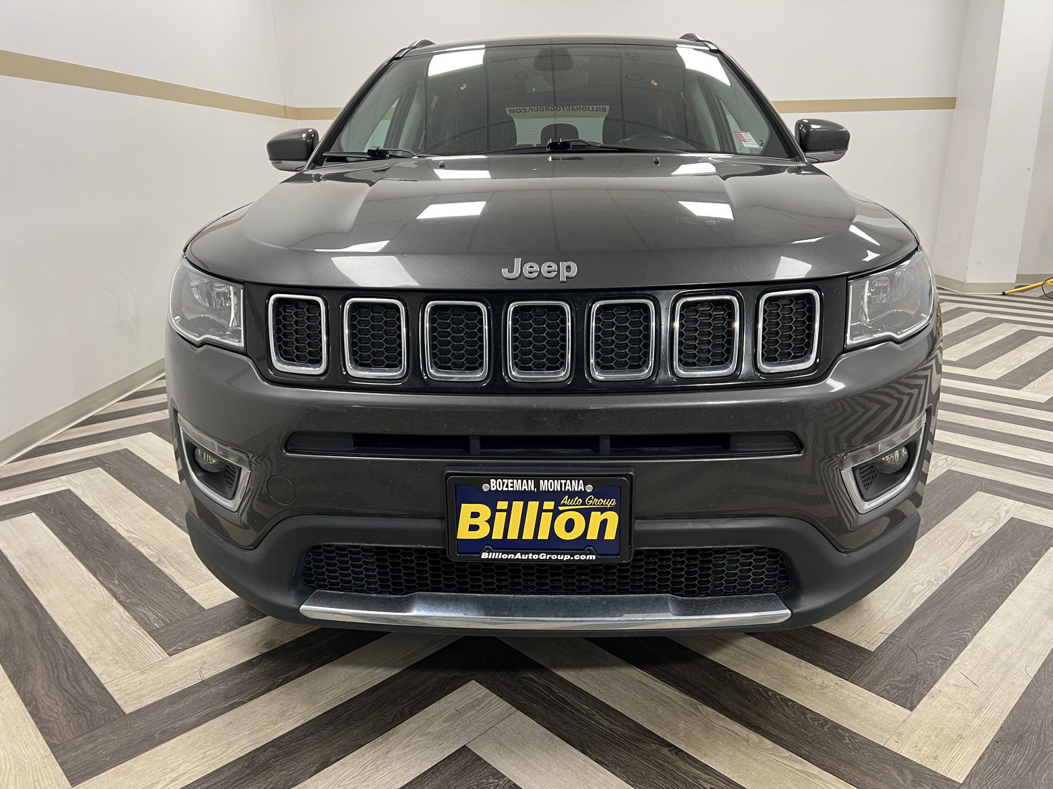 Used 2019 Jeep Compass Limited w/ Safety & Security Group AWD/4WD image 23