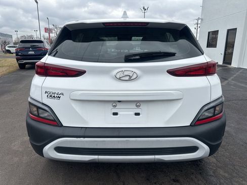 Used 2022 Hyundai Kona SE image 6