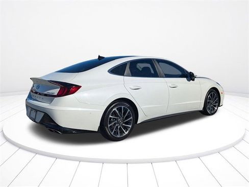 Used 2023 Hyundai Sonata Limited image 3