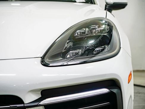 Used 2023 Porsche Cayenne S Platinum image 7