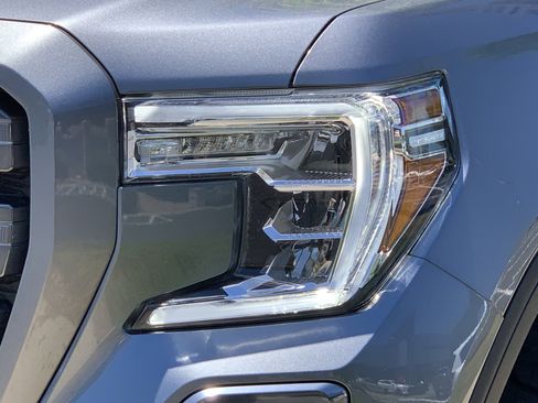 Used 2021 GMC Sierra 1500 AT4 AWD/4WD image 6