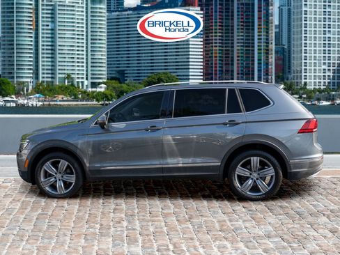 Used 2019 Volkswagen Tiguan SEL Premium w/ 3rd Row Seat Package image 8