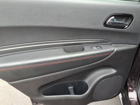 Used 2024 Dodge Durango GT image 10