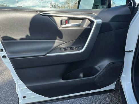 Used 2024 Toyota RAV4 AWD Hybrid image 21