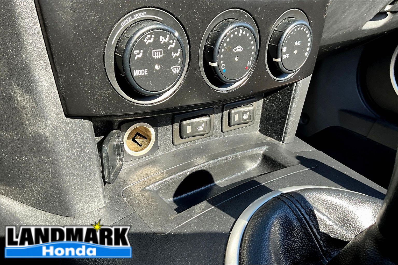 Used 2008 MAZDA MX-5 Miata Grand Touring RWD image 24
