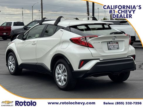 Used 2020 Toyota C-HR LE FWD image 4