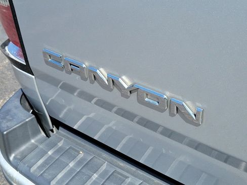 Used 2016 GMC Canyon SLE w/ SLE Convenience Package RWD image 9