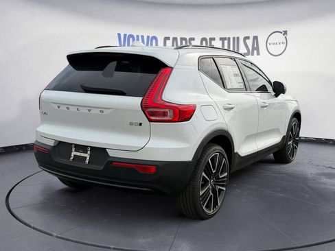New 2026 Volvo XC40 B5 Ultra w/ Protection Package Premier image 5
