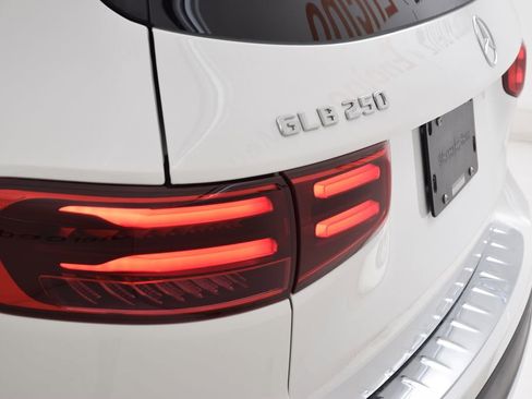 New 2026 Mercedes-Benz GLB 250 image 13