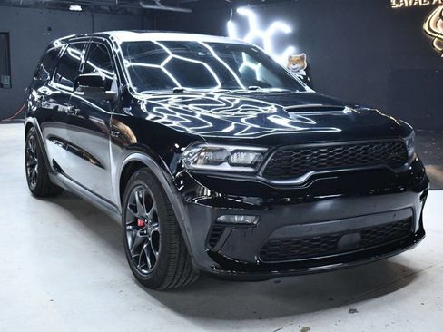 Used 2021 Dodge Durango SRT w/ Technology Group AWD/4WD image 3