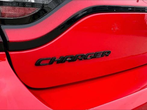 Used 2021 Dodge Charger R/T w/ Blacktop Package image 31