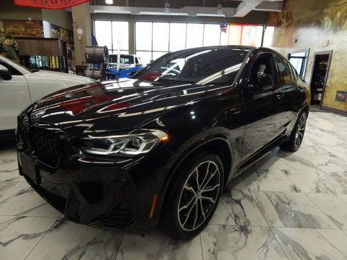 Used 2023 BMW X4 xDrive30i w/ Premium Enhanced Package image 9