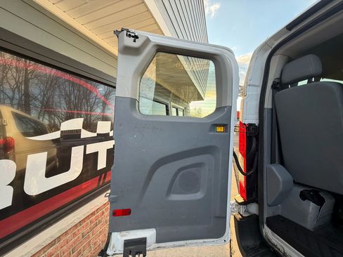 Used 2015 Ford Transit 350 XLT image 16
