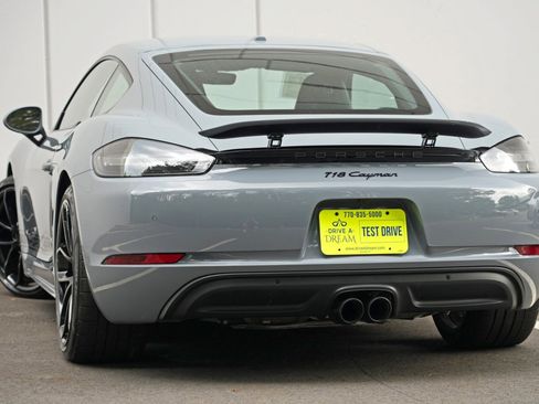 Used 2024 Porsche 718 Cayman RWD image 6