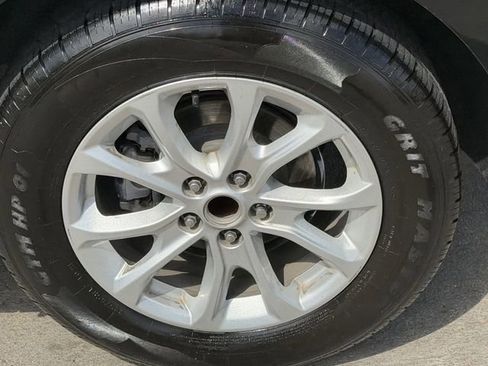 Used 2018 Chevrolet Equinox LT FWD image 8