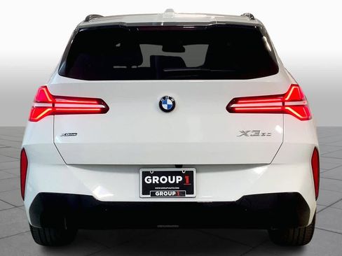 Used 2025 BMW X3 xDrive30i image 4