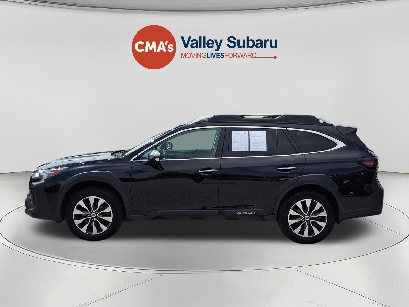 Used 2023 Subaru Outback Touring XT AWD/4WD image 2