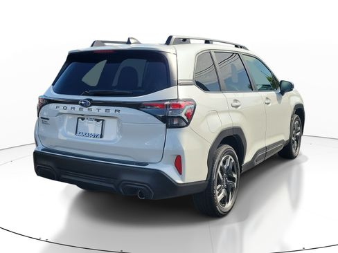 Used 2025 Subaru Forester Limited AWD/4WD image 6