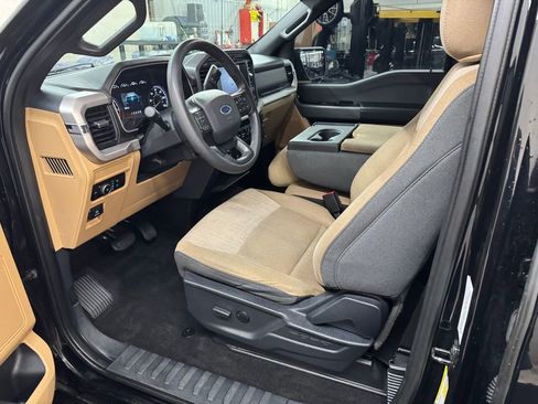 Used 2023 Ford F150 XLT AWD/4WD image 13