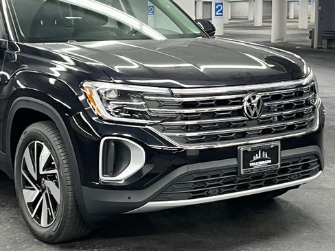 New 2025 Volkswagen Atlas SE image 42