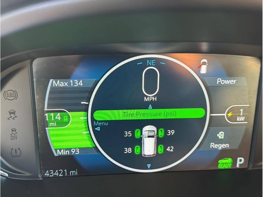 Used 2018 Chevrolet Bolt LT FWD image 12