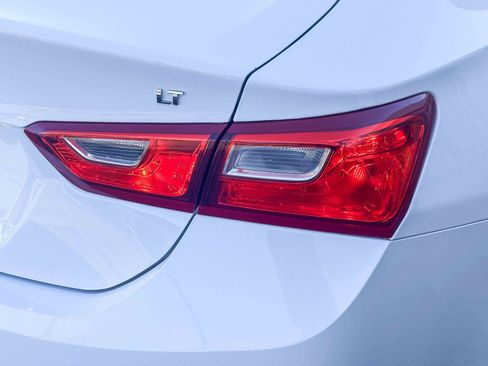 Used 2024 Chevrolet Malibu LT image 9