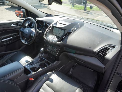 Used 2017 Ford Escape Titanium AWD/4WD image 27