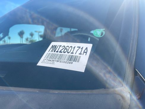 Used 2015 Ford F350 Lariat w/ Lariat Interior Package image 23