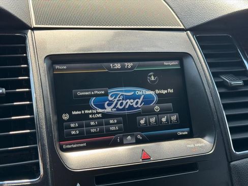 Used 2015 Ford Taurus Limited image 23