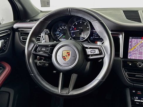 Certified 2023 Porsche Macan AWD/4WD image 12