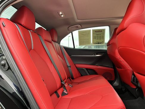 Used 2023 Toyota Camry XSE FWD image 27