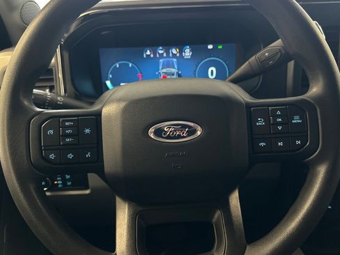 Used 2024 Ford F250 XLT w/ Black Appearance Package image 22