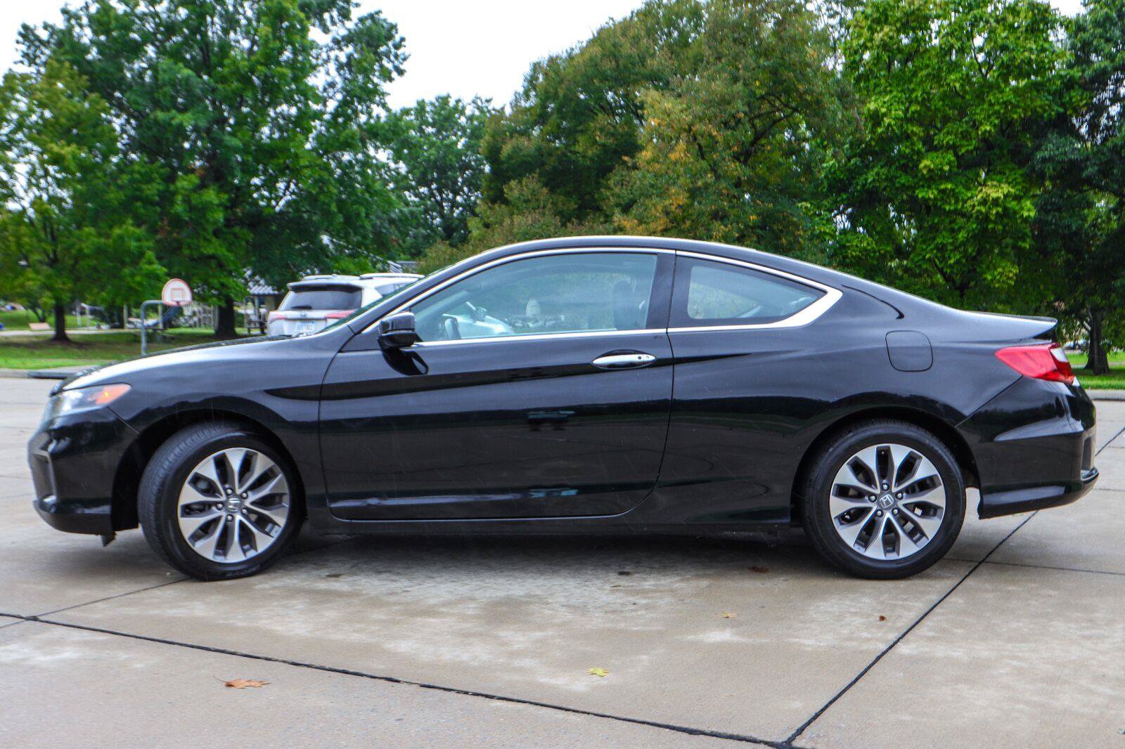 Used 2015 Honda Accord EX-L image 4
