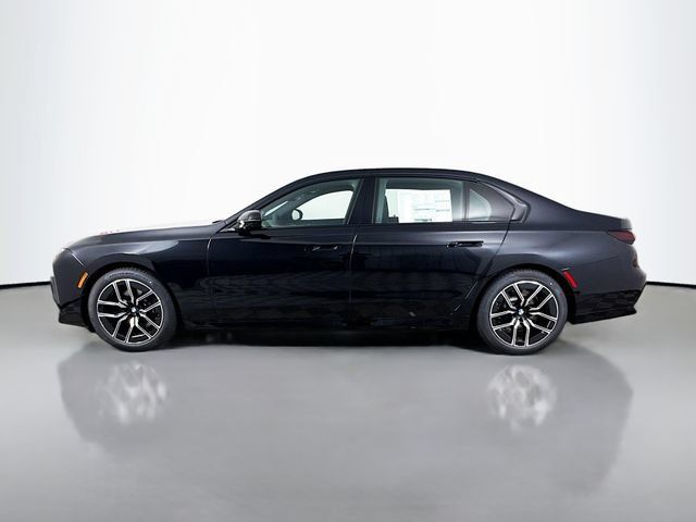 Used 2026 BMW 740i xDrive AWD/4WD image 4
