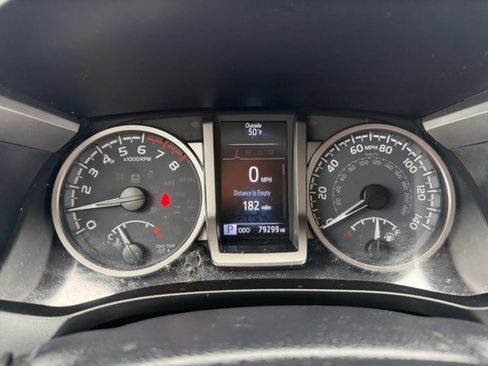 Used 2021 Toyota Tacoma SR5 image 28