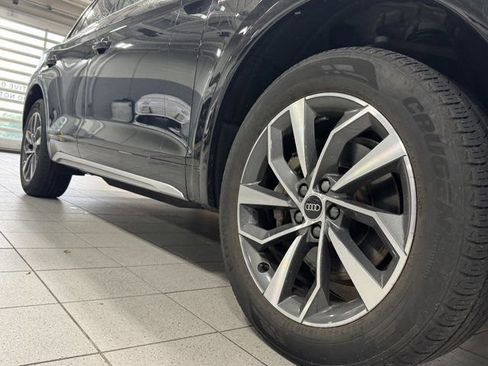 Used 2023 Audi Q5 2.0T Premium w/ Convenience Package AWD/4WD image 9