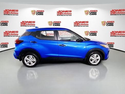 Certified 2023 Nissan Kicks S FWD image 16