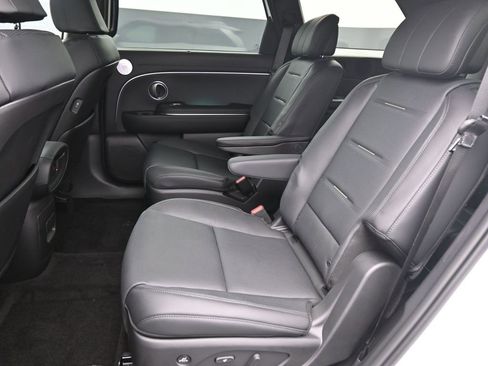 Used 2026 Hyundai Palisade Calligraphy image 11