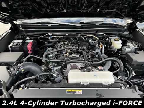 Used 2025 Toyota Tacoma SR5 image 12