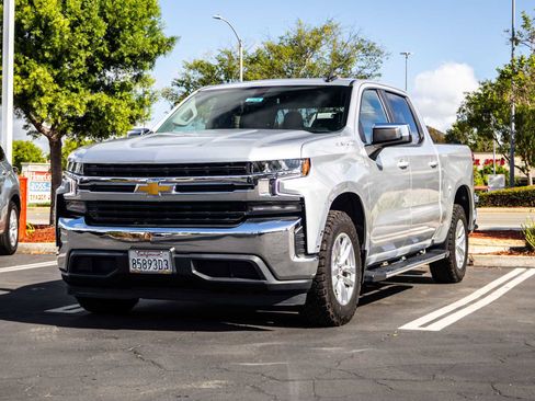 Used 2021 Chevrolet Silverado 1500 LT image 3