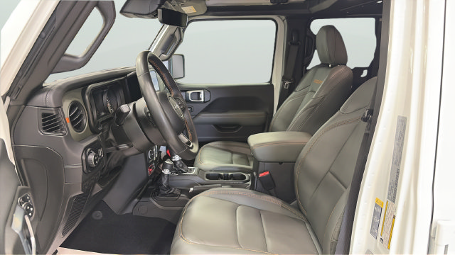 Used 2024 Jeep Gladiator Mojave AWD/4WD image 24