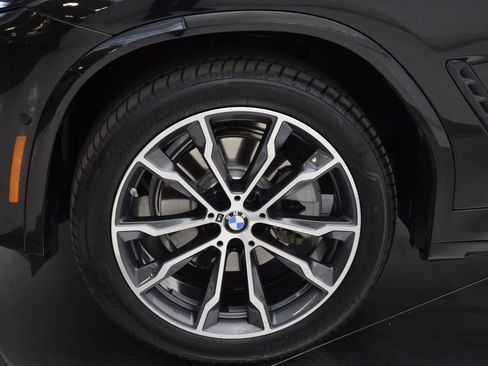 Used 2024 BMW X4 xDrive30i w/ Premium Package image 12