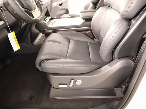 New 2025 Lincoln Navigator L Reserve w/ Jet Appearance Package image 11