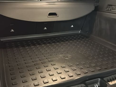 Used 2024 Mercedes-Benz GLE 350 4MATIC image 33