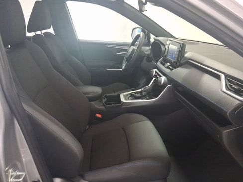 Used 2022 Toyota RAV4 SE AWD/4WD image 18