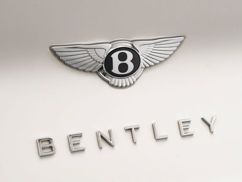 Certified 2023 Bentley Bentayga Extended Wheelbase image 25
